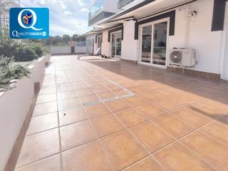 Piso en Pueblo Español-Coveta Fumá. Piso en venta en urbanizaciones  coveta fuma, 5 dormitorios.