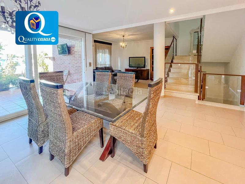 Foto fa5cd0ba-9619-4854-97e6-fe37e85e3192. Xalet amb calefacció aparcament a Almajada-Ravel Mutxamel