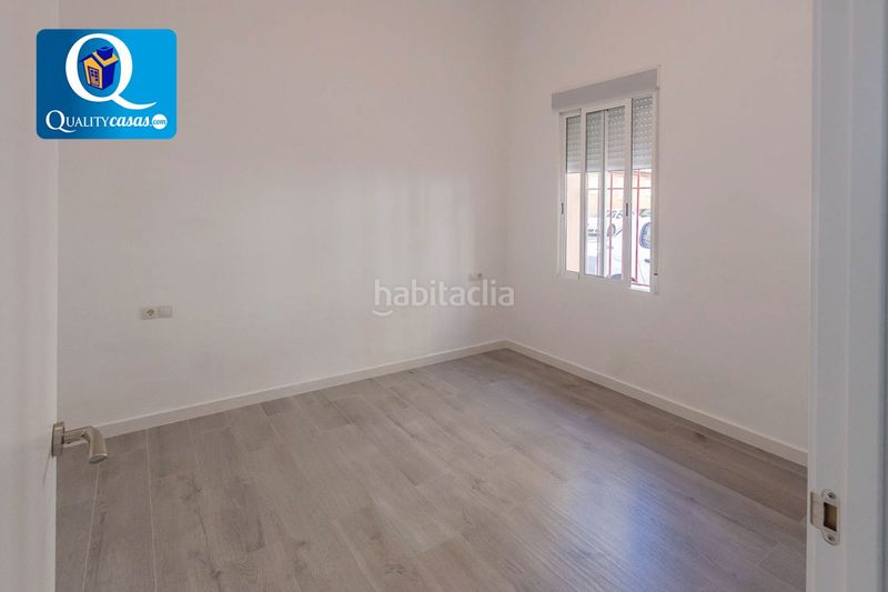 Foto 23959f04-eda2-40b0-be45-2424854f600b. Apartament a Florida Baja Alicante