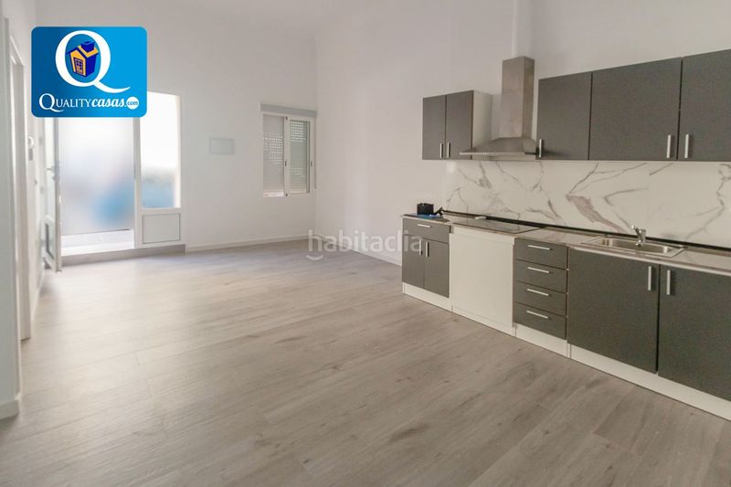 Foto fe020632-6bba-4a9f-89c9-c92495c8f3d5. Apartament a Florida Baja Alicante