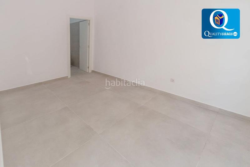 Foto e7b45223-7916-46e9-a2bd-5521dd32eda6. Apartament a Florida Baja Alicante