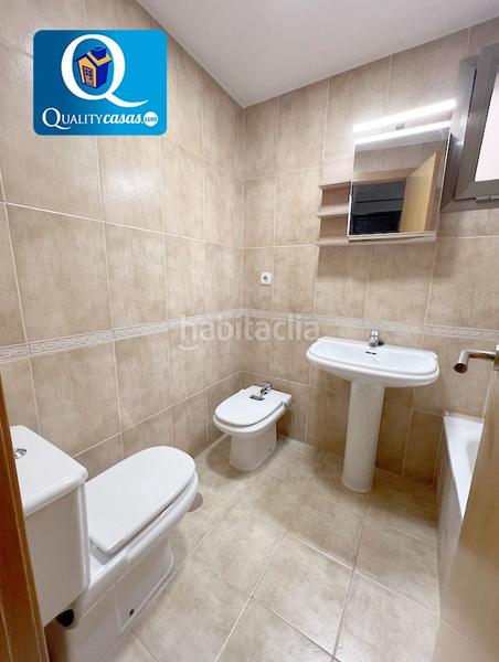 Foto 34030fbe-6af2-4975-bf51-32e332c22b83. Location appartement dans Centro San Juan de Alicante