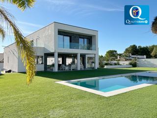 Xalet a Almajada-Ravel. Chalet en venta en la almajada, 5 dormitorios.