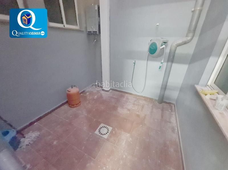 Foto 00102ab8-d3c2-4e61-a614-b1a93feb6b74. Casa con parcheggio in Castalla