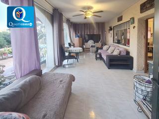 Chalet à Montnegre. Chalet en venta en valle del sol, 3 dormitorios.