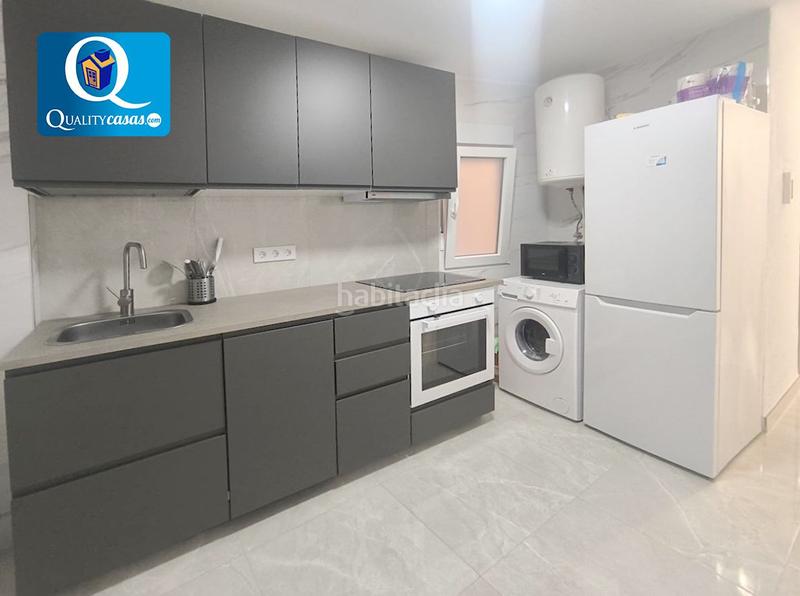 Foto 2b98d1ef-f446-46ed-bce0-018e2378095e. Piso  en venta en altozano, 3 dormitorios. en Alicante