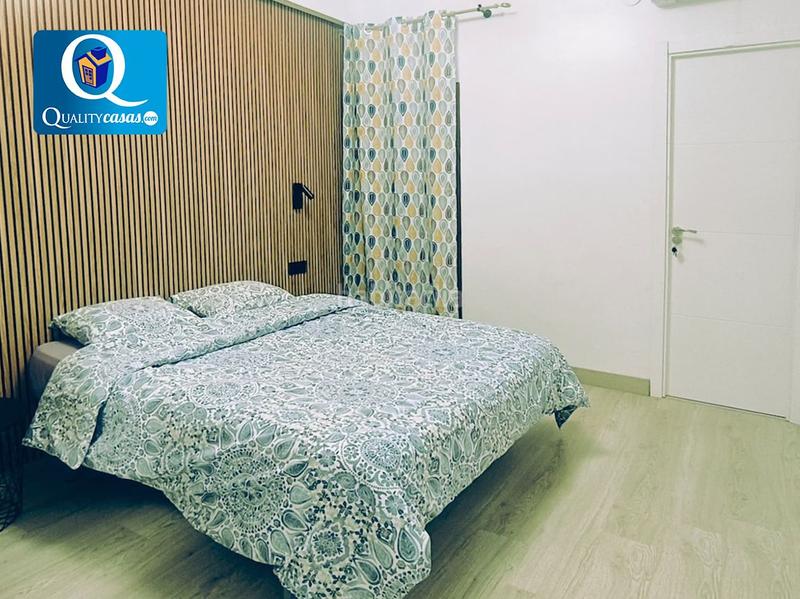 Foto c46bbf67-6a82-42b6-a6e9-04ff2ec321d7. Piso  en venta en altozano, 3 dormitorios. en Alicante