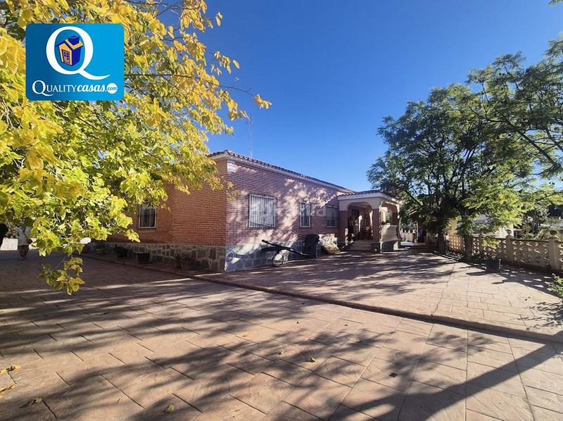 Foto 9d65c7a5-6a53-494b-b8a7-3b3bbf4afc55. Xalet amb calefacció aparcament a Busot