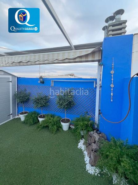 Foto b0575240-c57f-449b-b1ca-773431e90286. Dúplex amb calefacció a Carolinas Altas Alicante