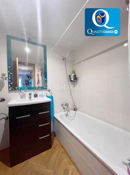 Foto c0c06671-e4ed-4081-b6bc-eb89d0b818f3. Dúplex amb calefacció a Carolinas Altas Alicante