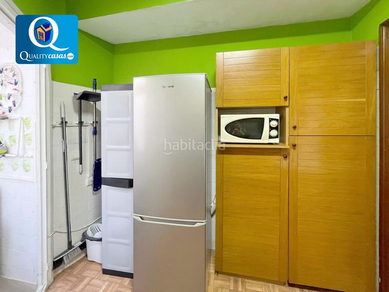 Foto cd3bb7a2-2a4b-4c2a-829a-7d57b7ea79d0. Àtic amb calefacció a Florida Alta Alicante