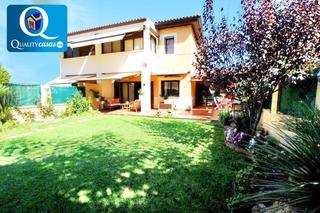 Haus in Almajada-Ravel. Bungalow en venta en la almajada, 5 dormitorios.