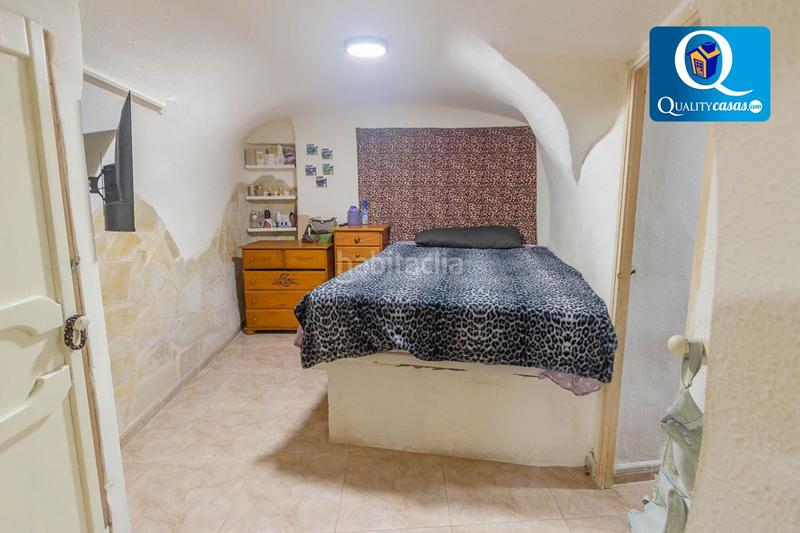 Foto 89b01763-e31c-44dc-b8eb-7fb2ea5efab4. Chalet mit parking in La Alcoraya Alicante