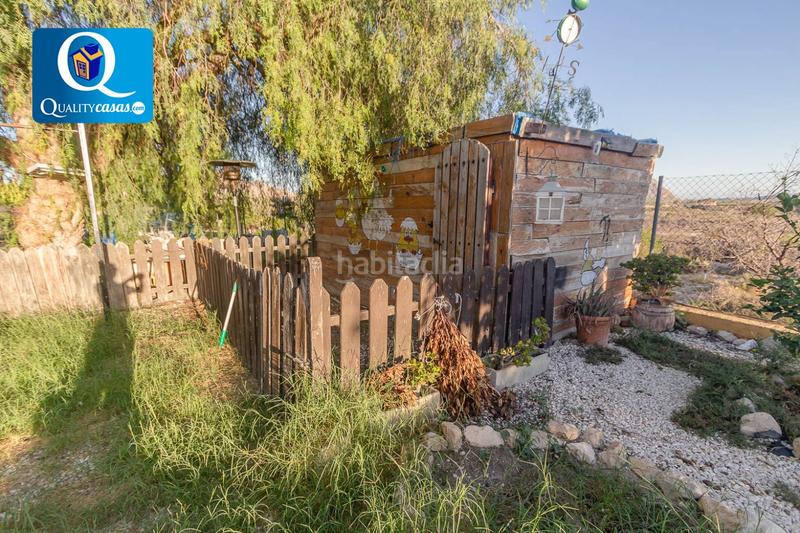 Foto df16ddef-a2b1-4567-8b30-30d922fb3046. Chalet mit parking in La Alcoraya Alicante