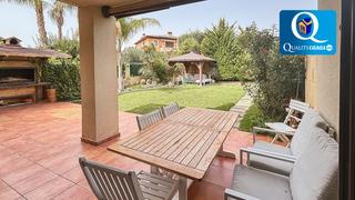 Chalet à Almajada-Ravel. Pareado en venta en la almajada, 5 dormitorios.