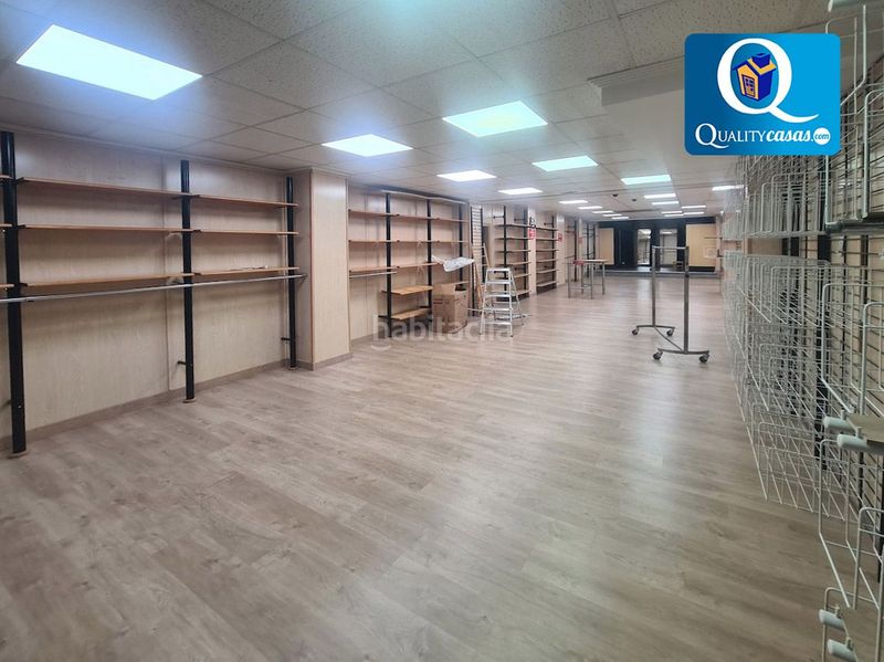 Foto 33f24e40-b1f3-4d90-a5c3-ec8554d28939. Rent business premise in Petrer