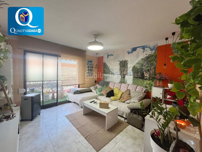 Foto f3164229-be7b-40e2-9f0e-455f843e3ca9. Flat in Carolinas Altas Alicante