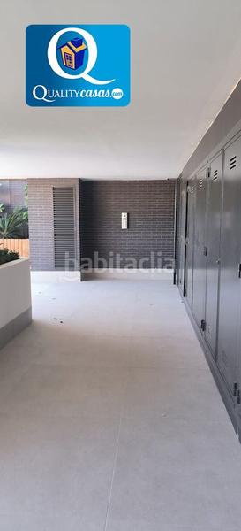 Foto 952976a2-e670-44dc-aff8-ccb907c4d44e. Dachwohnung mit parking pool in Campello Playa Campello (el)