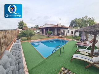 Chalet en Haygon-Universidad. Chalet en venta en haygon, 4 dormitorios.