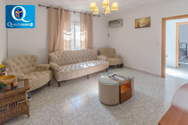 Foto 34327799-f22d-459d-b1e5-e04ddfe3f623. Casa amb calefacció aparcament a Rebolledo Alicante