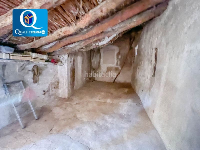 Foto 1deb4728-0b18-49ee-adee-95b3bb068efa. Casa amb aparcament a Xixona