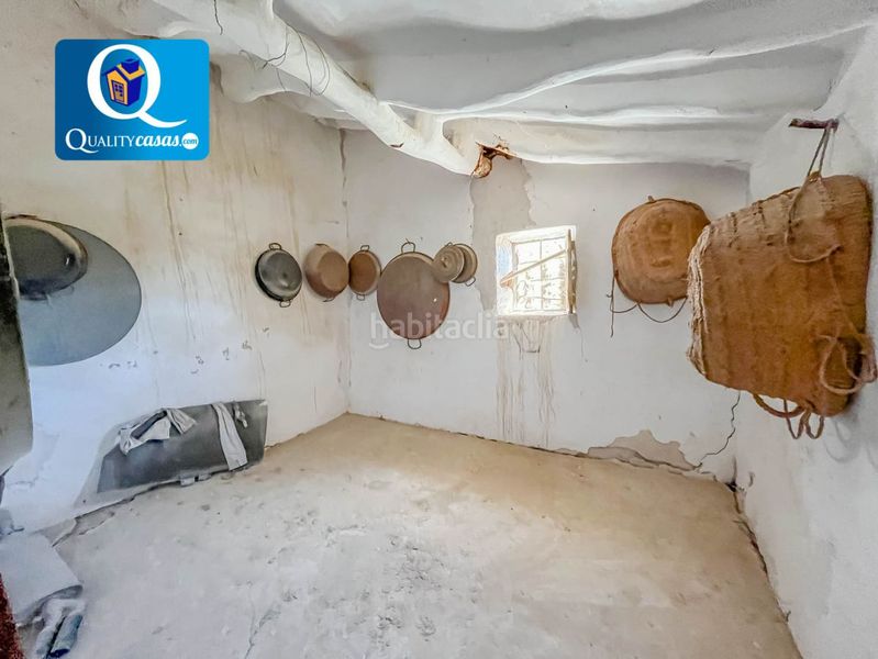 Foto 678a90ca-d9dc-4e14-b44d-1775dfe79fde. Casa amb aparcament a Xixona