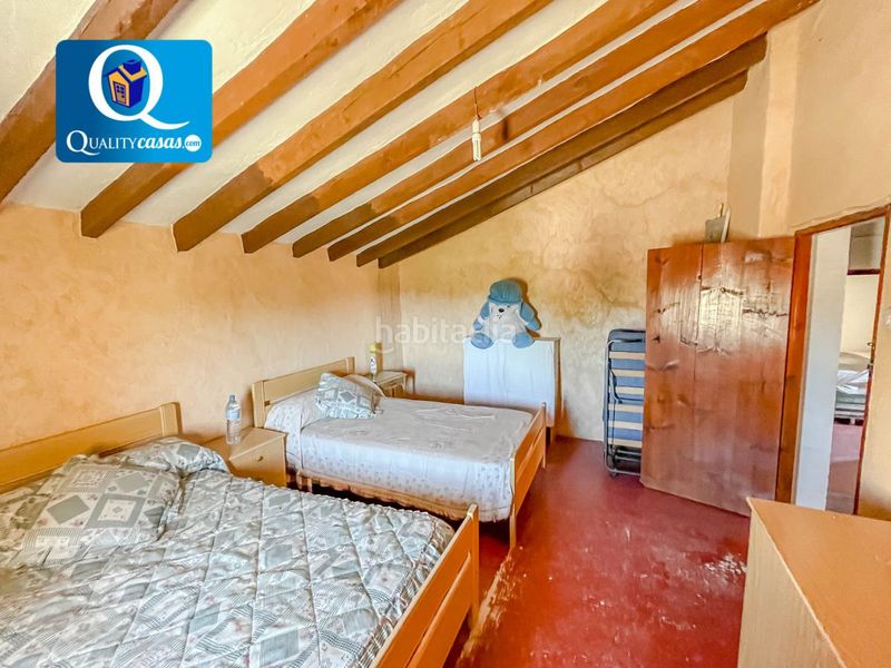 Foto 7512547f-ed02-4494-9ff1-a5ebd81e1a4f. Casa amb aparcament a Xixona