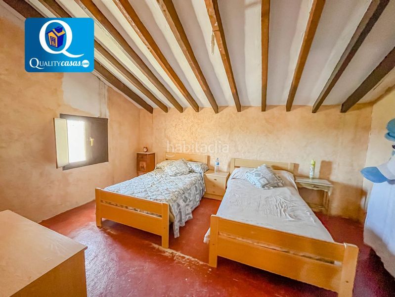 Foto 79eda498-6d1a-4c4c-8994-968a1ffda868. Casa amb aparcament a Xixona