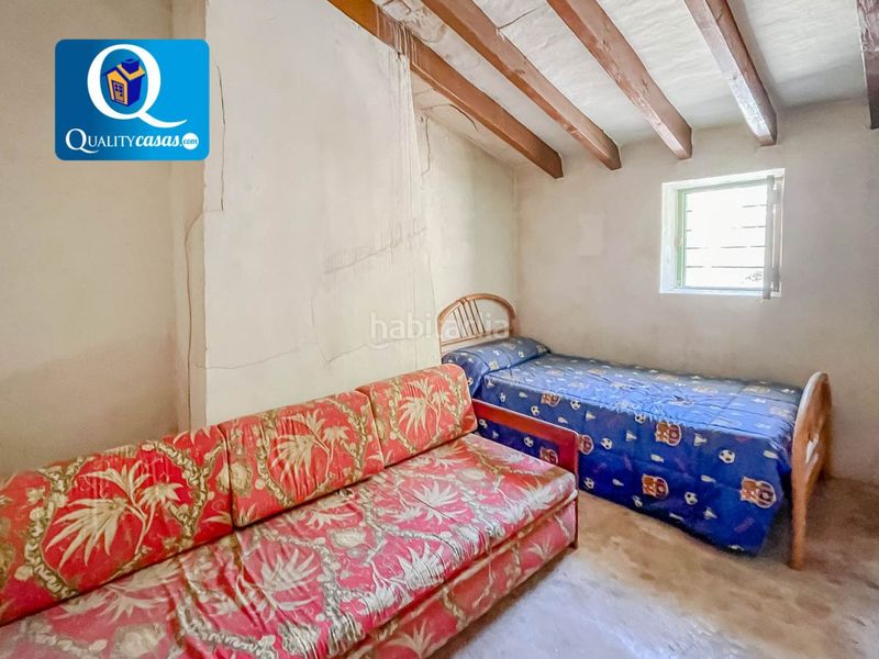 Foto dd6adbee-4216-4aa0-895e-f8a4179fa0b6. Casa amb aparcament a Xixona