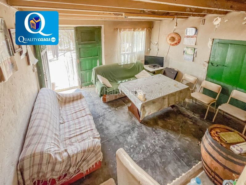 Foto ed15b431-d62c-4c3b-91f6-25b96b571ee4. Casa amb aparcament a Xixona