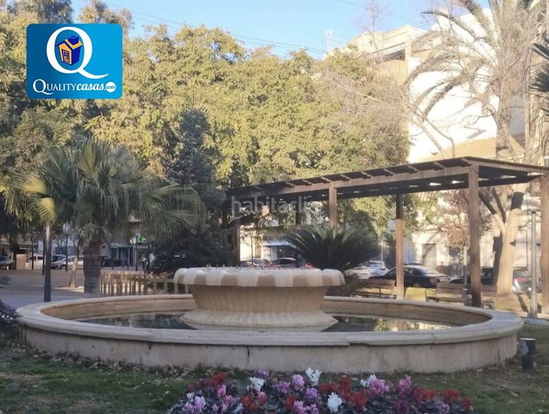 Foto a238f812-b7a7-4436-beed-25824f3fd6dd. Casa a Benalúa Alicante
