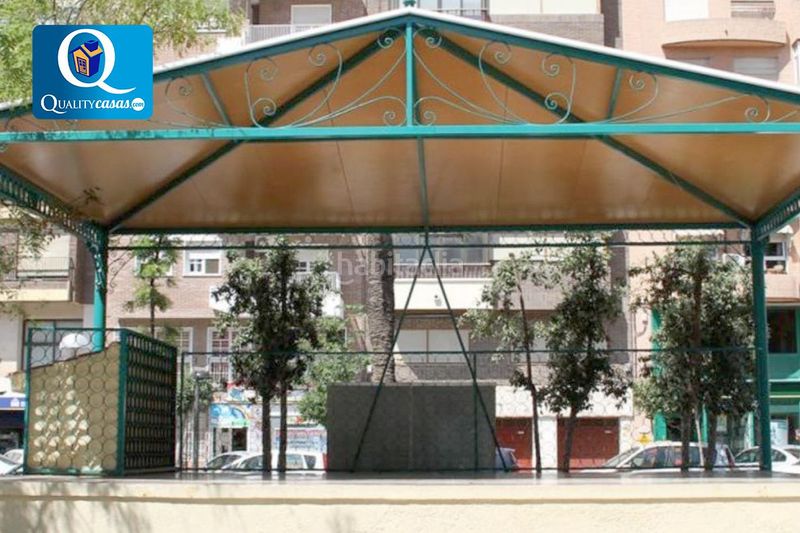 Foto cb702258-d943-46e6-8825-dd20337d164e. Casa a Benalúa Alicante