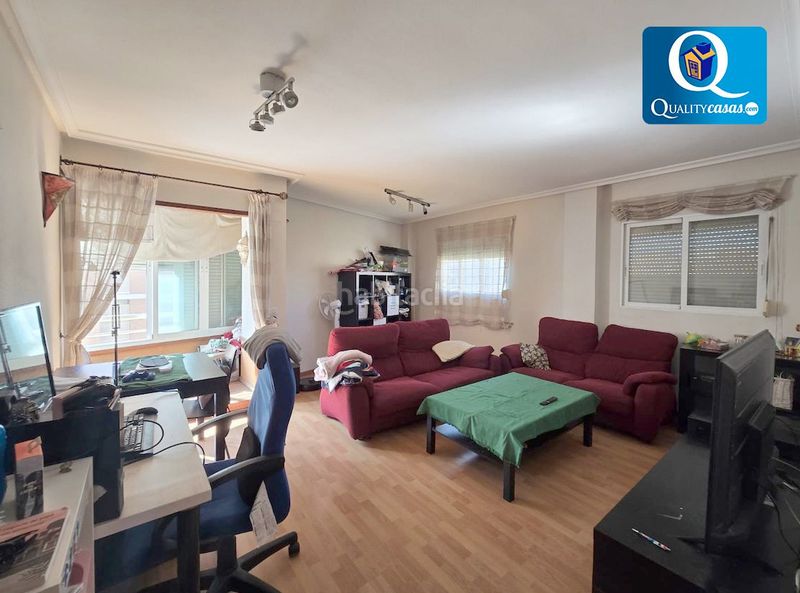 Foto c44b6faa-915c-4f45-a10d-54c6344c18be. Apartament amb aparcament piscina a Paus - Polígono San Blas Alicante