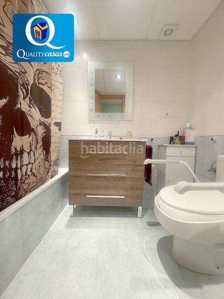 Foto 2b6a7f0d-d7c4-494d-a6e3-df985dc67cb8. Pis amb aparcament a Florida Baja Alicante