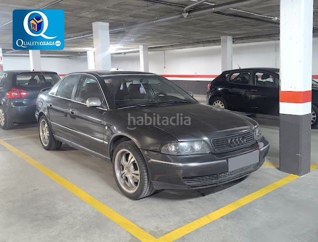 Foto f9be6598-6114-4040-bbe2-e8232afdd1c4. Aparcament cotxe a Playa de San Juan Alicante