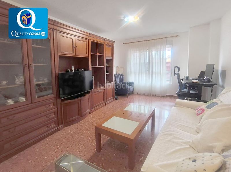 Foto ae91af5b-38b4-46c9-86eb-96bcc02e5c06. Pis amb calefacció aparcament a Florida Baja Alicante