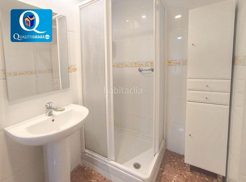 Foto be183be8-b18a-4424-90f0-42eb502e55b4. Pis amb calefacció aparcament a Florida Baja Alicante