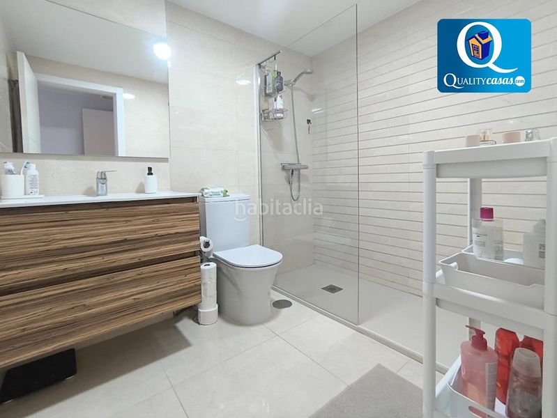 Foto 25d8eaad-420c-43c9-a44b-a1ad318c8154. Pis amb aparcament a Novelda