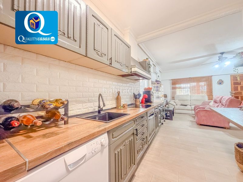 Foto 1fa07d02-2afc-412b-8144-d124a5439816. Xalet amb calefacció aparcament a Busot