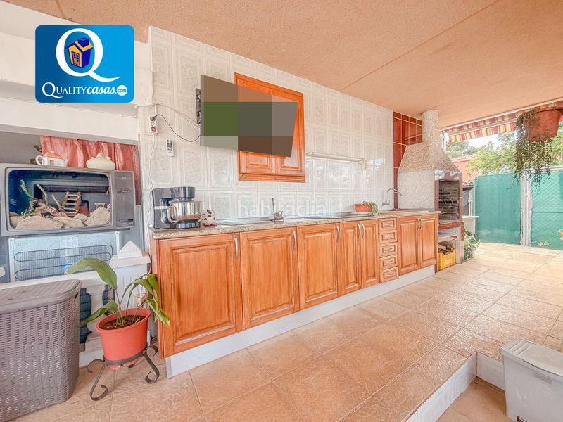 Foto 49ac8bbb-6036-413e-b146-daea80dbf536. Xalet amb calefacció aparcament a Busot