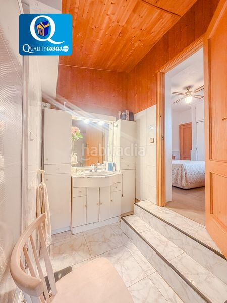 Foto 4c9d62b6-a560-438f-b869-c75af569cb51. Xalet amb calefacció aparcament a Busot