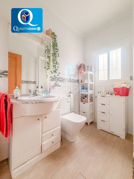 Foto 6c9f1a1f-b461-4d07-9006-16bdbea60ef4. Xalet amb calefacció aparcament a Busot