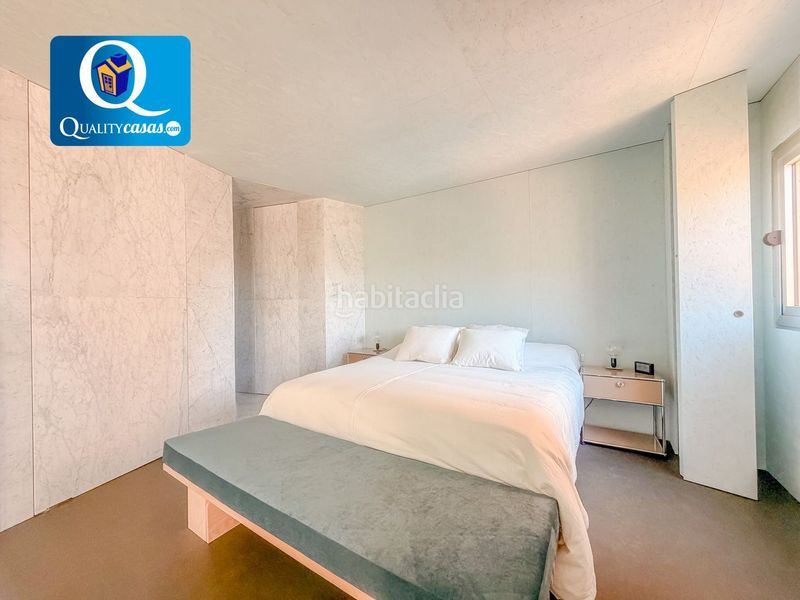 Foto 77eecec5-f83c-4e67-ac21-5718cbd9ff7b. Àtic amb calefacció aparcament piscina a Albufereta Alicante