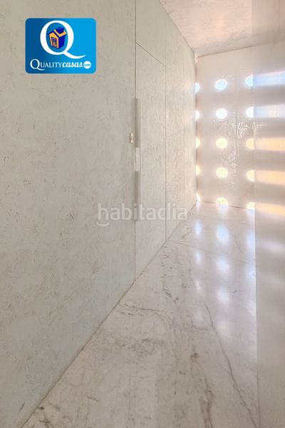 Foto 87344650-72b1-4989-ab30-780e4f941677. Àtic amb calefacció aparcament piscina a Albufereta Alicante