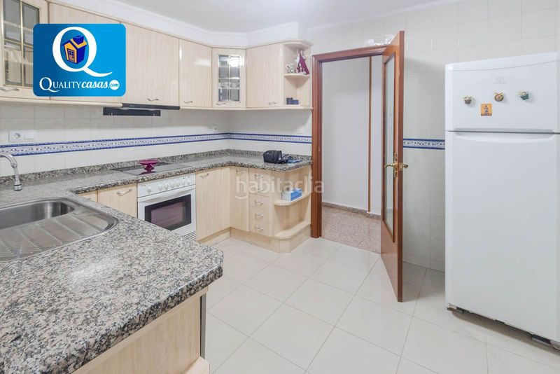 Foto 735bd43c-b909-4c64-b71b-5b05d5153865. Pis amb aparcament a Xixona