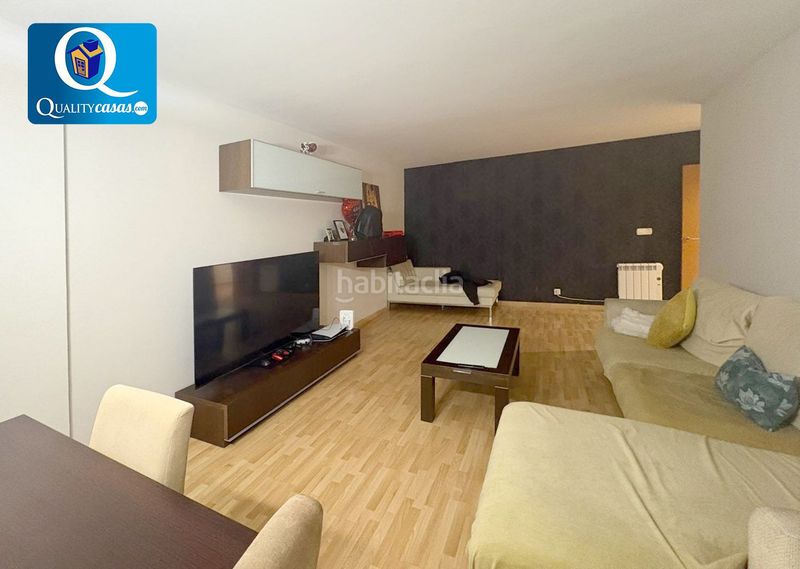 Foto da40d523-ac9a-4f8d-a3b9-993cfc2e2650. Àtic amb calefacció aparcament piscina a Benalúa Alicante