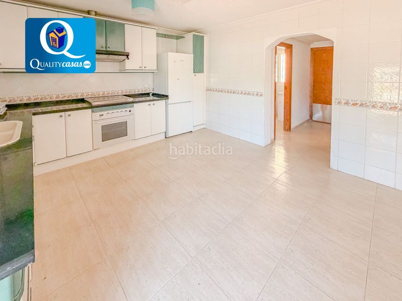 Foto 308316ce-3765-4e55-9359-785ae4e2f022. Chalet  en venta en rio park, 4 dormitorios. en Mutxamel