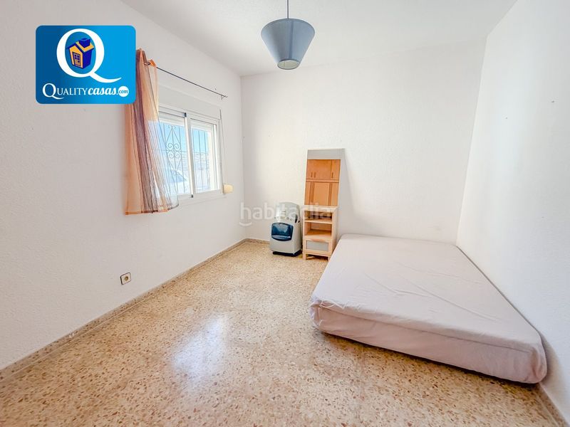 Foto 3649c7c2-d6da-4930-a026-02e5bf49f1c4. Chalet  en venta en rio park, 4 dormitorios. en Mutxamel