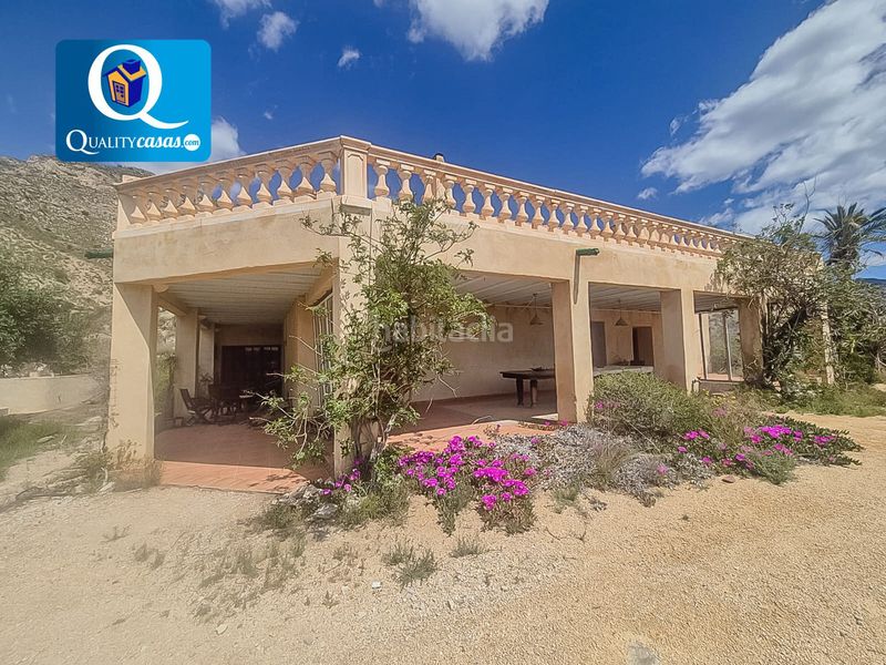 Foto 338566ff-7175-4988-8970-ec1d44b85ef3. Casa amb aparcament a Xixona