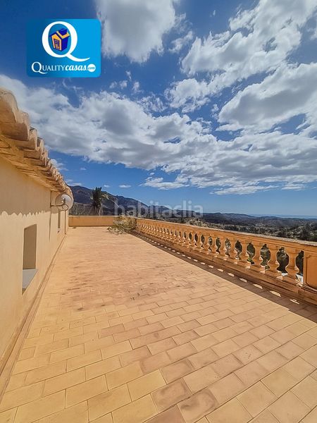 Foto 40cede14-bf6e-4d10-a0f1-9aa3d4765540. Casa amb aparcament a Xixona